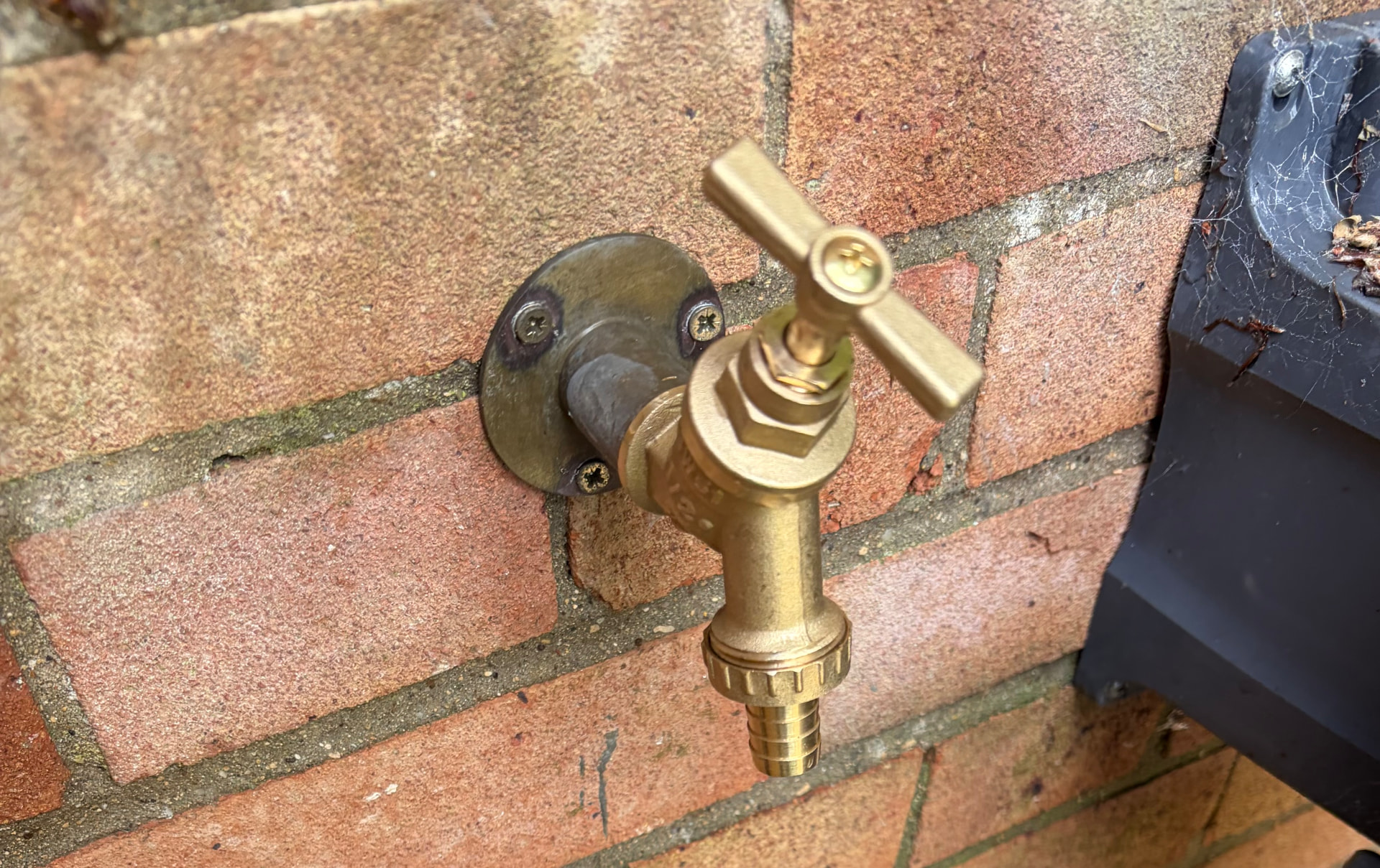 Outside tap replacement in Witney