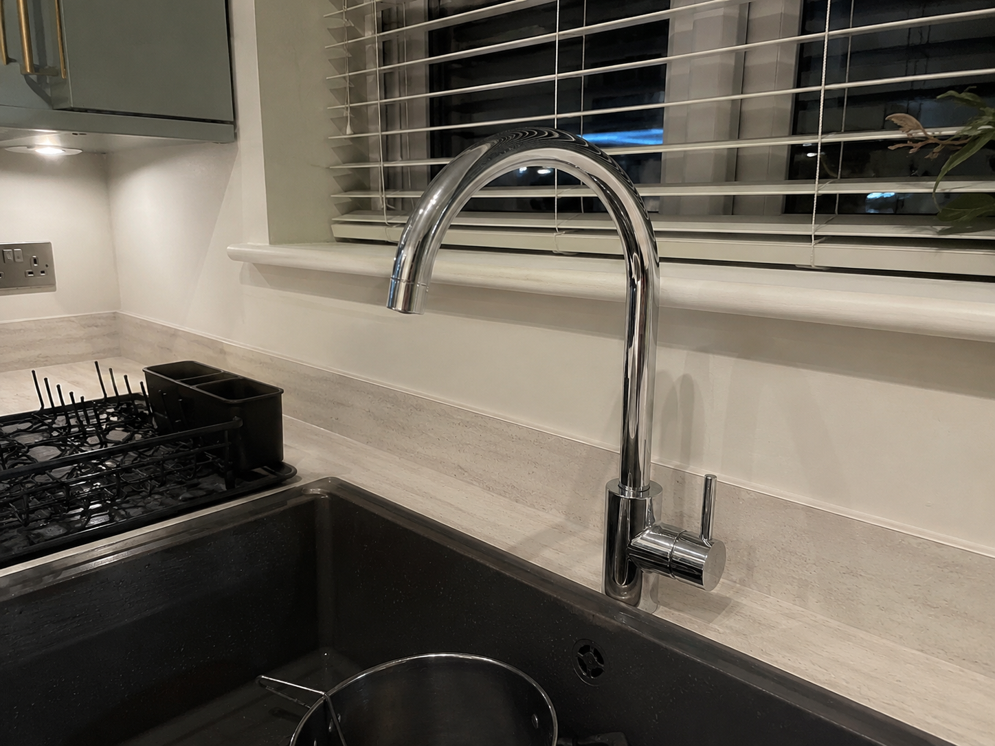 Mixer tap replacement in Headington